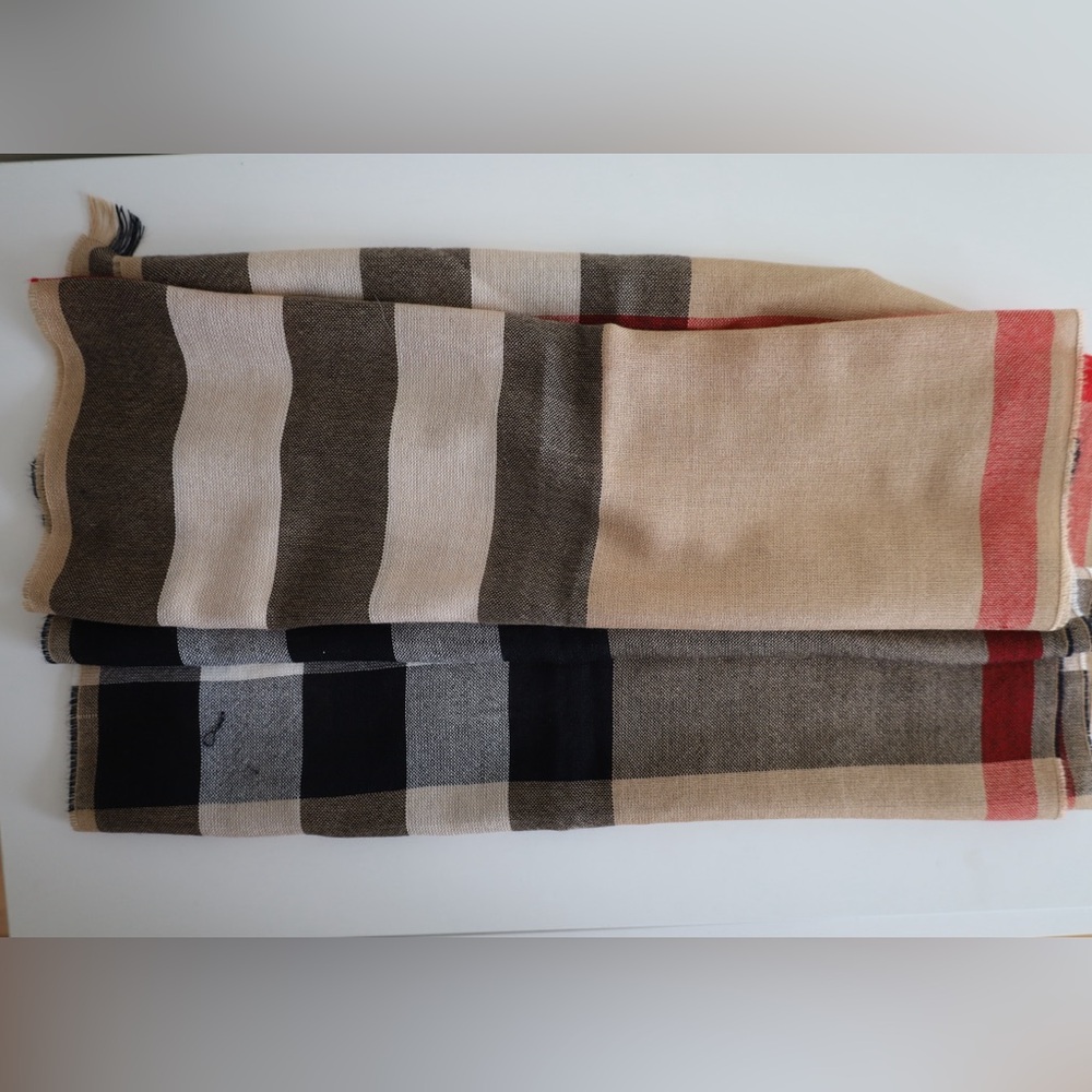 Burberry Silk Cashmere Scarf in Camel Check